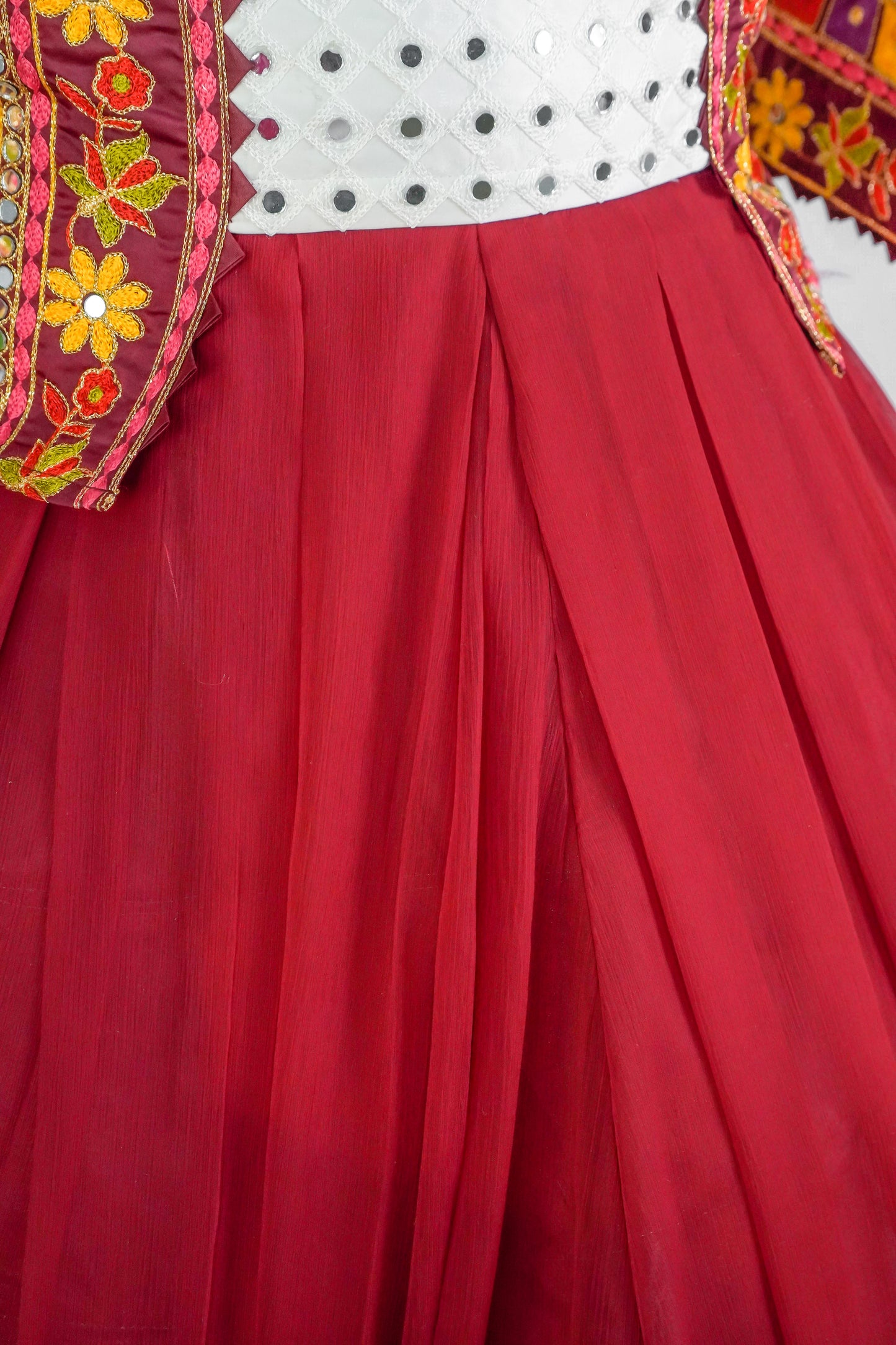 SAKL01 Flair 80 Aari Chiffon 2 pcs