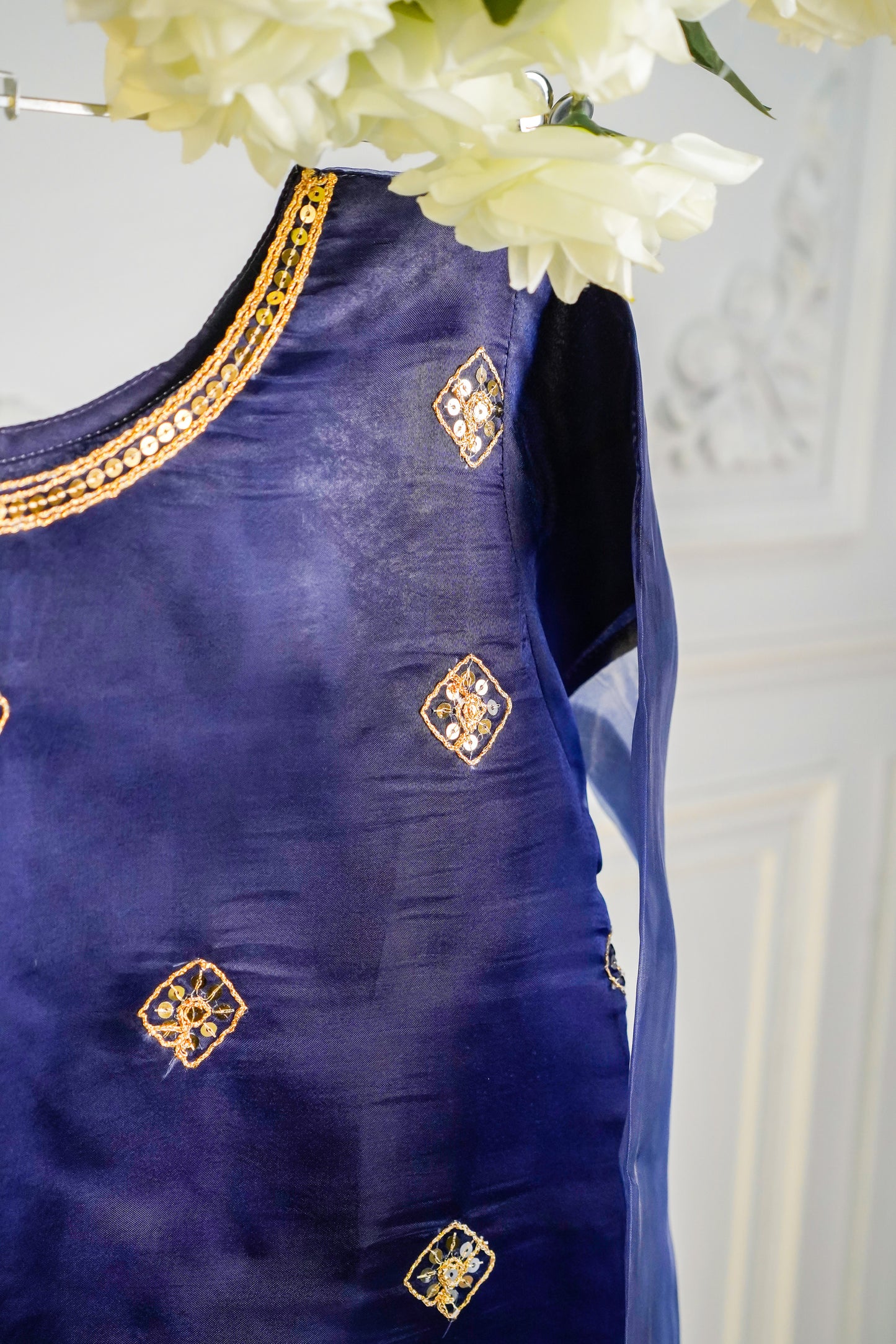 SA01 Embroidered Kurti 1 pc Blue