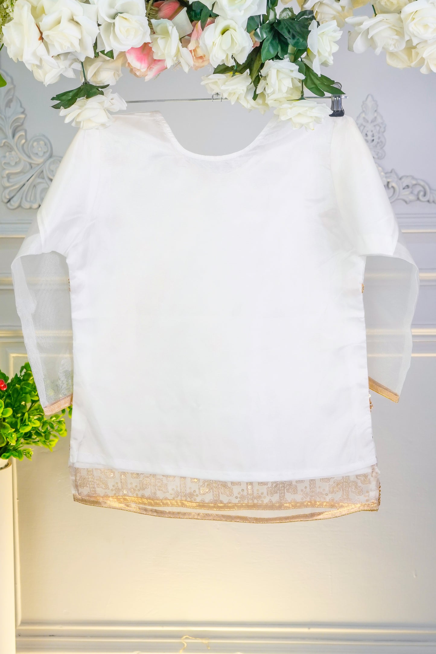 SA01 Embroidered Kurti 1 pc White