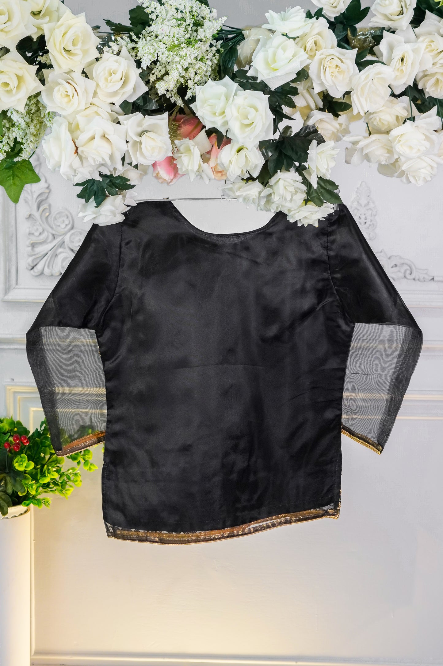 SA01 Embroidered Kurti 1 pc Black