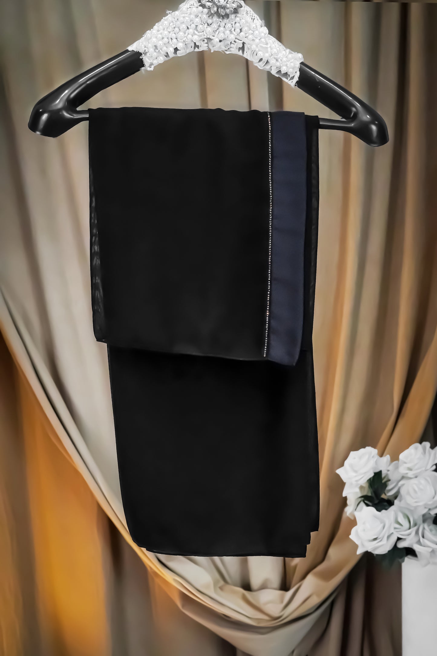 Alvina Stone Black