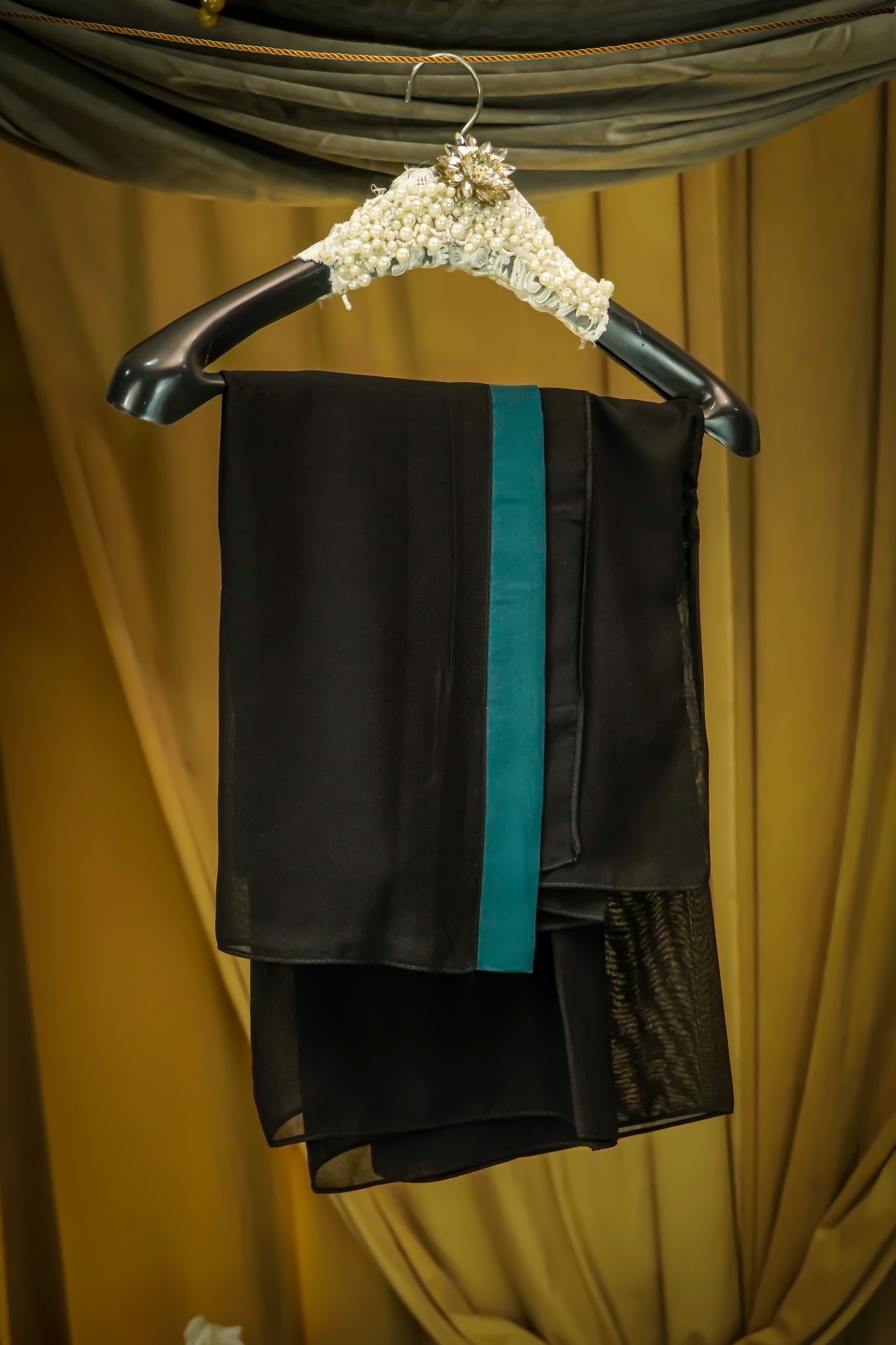 Basic Irani Abaya